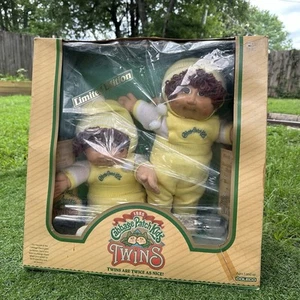 Cabbage Patch Kids 1985 Edizione Limitata Twins Dolls Boys Papers Leo & Shane - Foto 1 di 12