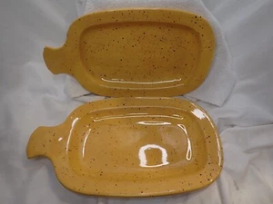 Pfaltzgraff Nuance of Gold Set of 2 Plates/Trays with handles - Picture 1 of 5