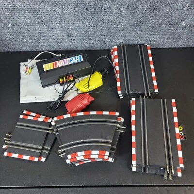 Nascar Hibanked Tri-Oval Stock Slot Car Race Track Dale Jarrett Terry Labonte  Foto 1 de 4