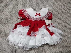 Nuevo con etiquetas Vestido Vintage 12 Meses Niña Muñecas y Queridos Rojo y Blanco Encaje Volantes Lazo - Imagen 1 de 6
