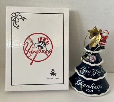 New York Yankees Danbury Mint Christmas Ornament 2009 Xmas Tree Santa MLB - Image 1 of 4