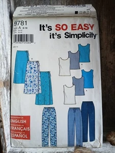 Pantalón Falda Top Simplicity 9781 Talla A 8-18 Año 2001 - Imagen 1 de 4