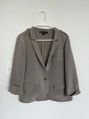 Elizabeth and James Gray Loose Blazer Buttons Size 6 - Image 1 of 4