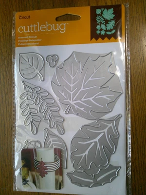Cricut Cuttlebug Cut & Emboss Dies SEASONAL FOLIAGE - Image 1 of 2