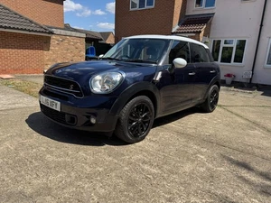 Mini Countryman Cooper S 1.6 Steptronic  5 Door 2016 - Picture 1 of 19