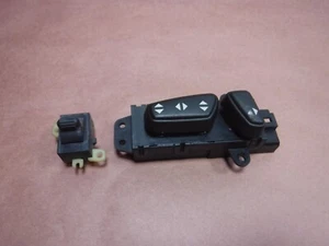 Jeep Grand Cherokee ZJ 96-98 Passenger RH Power Seat Switch Factory OEM - Picture 1 of 2