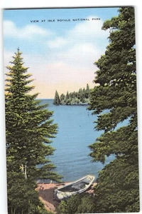 Postal, vista en el Parque Nacional Isle Royale, Michigan, década de 1940, canoa por costa - Imagen 1 de 2