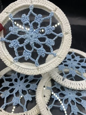 Lote De 4 Posavasos De Encaje Crochet Blanco Estirado Sobre Vidrio De Colección Foto 1 de 4