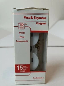 Pass & Seymour White Tamper Resistant Receptacle Outlet 15A 3232TR-WCC14, New. - Picture 1 of 12