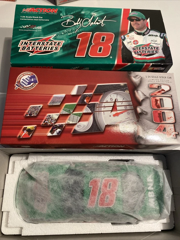 #18 Bobby Labonte 2004 Interstate Batteries Action 1 24