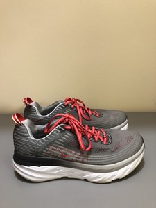 hoka shoes size 9