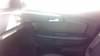 Used Front Right Door Interior Trim Panel fits: 2010 Chevrolet Traverse  Grade A Foto 1 de 4