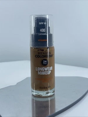 Revlon ColorStay Makeup for Combination/Oily Skin SPF 15 - Caramel 400 - Image 1 of 4