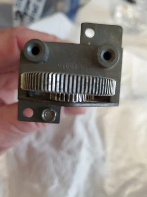 Interruptor de atenuación de tablero Plymouth Roadrunner 1970 parte # 2947918 Foto 1 de 4