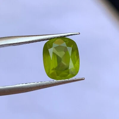 3.10 CT's Green Cushion Cut Peridot, Green Peridot, Cushion Cut Peridot, Peridot - Image 1 of 4