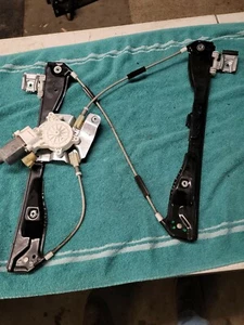 2011 Chevy Malibu Window Regulator Motor Front RH Right OEM S32 - Picture 1 of 2