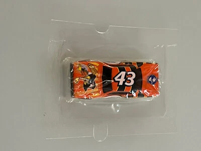 Hot Wheels 2004 Honey Nut Cheerios #43 Salute to Petty Roadrunner1:64 Die Cast - Image 1 of 4