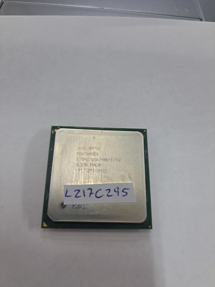 Procesador INTEL PENTIUM 4 1.7GHZ/256/400/1.75V  SL5TK (92) - Imagen 1 de 1