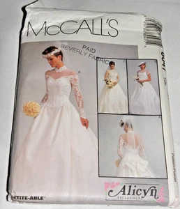 Abito da sposa McCalls 8047 modello cucito 4-8 Alicyn principessa pizzo sovrapposto - Foto 1 di 2