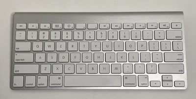 Original Apple Magic Keyboard Bluetooth Wireless Model A1314 - Image 1 of 4