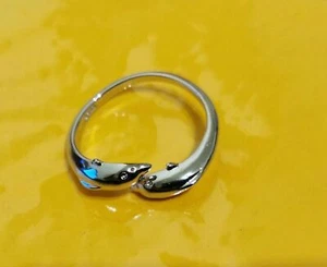 ANELLO DONNA PLACCATO ARGENTO DELFINI REGOLABILE PORTAFORTUNA IDEA REGALO - Foto 1 di 5