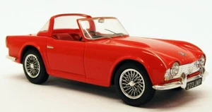 Vanguards 1/43 Scale Model Car VA11500 - Triumph TR4 - Signal Red - Picture 1 of 6