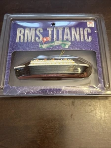 Neu!!! RMS Titanic Weihnachtsschmuck CRH International Vintage Hills - Bild 1 von 3