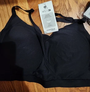 Chantelle Womens SoftStretch Padded Bralette SIZE : M / L - Picture 1 of 3