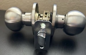 Gebürstetes Nickel Orion runder schlüsselloser Türknauf Innenraum Bett/Bad Knopf mit Schloss - Bild 1 von 10