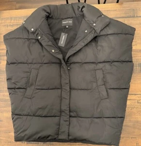 Kenneth Cole Puffer Vest Womens L/XL Black Zip Snap Stand Up Neck NWT $139 - Picture 1 of 11