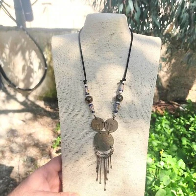 Lote de 3 1964_1969 Collar Moneda Cobre Con Cuentas de Cerámica Cordón Collar Cadena Foto 1 de 4