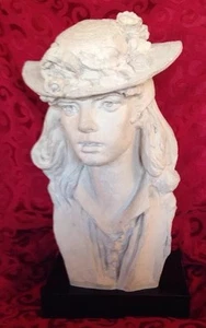 AUSTIN PROD.1979 INC. Vintage Woman Bust - Picture 1 of 10