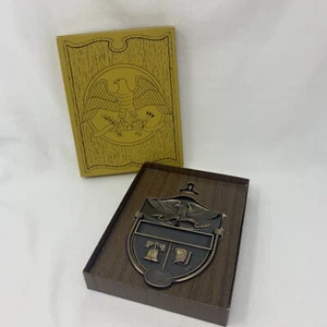 VTG Bronze (Eagle/Bell/Flag) - Cavalier Heraldic Door Knocker Plaque - Picture 1 of 7