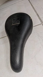 DK OLD MID SCHOOL Saddle Seat   BMX racing freestyle  - Picture 1 of 9