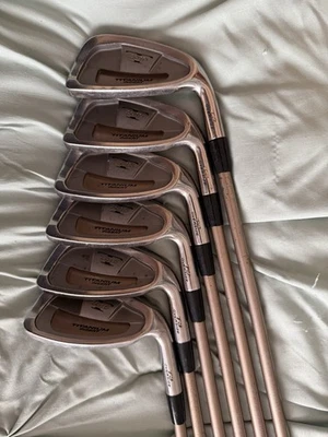 Juego de varillas de grafito para mujer Mizuno T-Zoid T3 de gran tamaño 6-PW, SW - Turbo Gold Foto 1 de 4