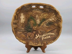 Placa escénica recuerdo parque Yellowstone vintage esculpida en 3D 12" imitación madera - Imagen 1 de 7