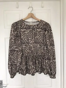 River island Leopard print Long Sleeved Top / Blouse size UK 6 - 8 - Picture 1 of 3
