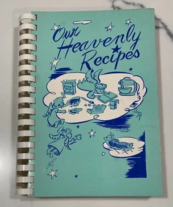 1953 Our Heavenly Recipes Cookbook ~ Menomonee Falls, Wisconsin - Imagen 1 de 3