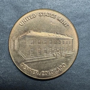 U.S. Mint Denver Colorado 1789 Commemorative Souvenir Copper Token Coin Medal - Picture 1 of 3
