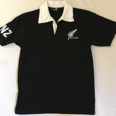 Wild Kiwi 男式黑色白色刺绣新西兰 S/S Polo 橄榄球衬衫尺寸 S/M — 第 1/4 张图片