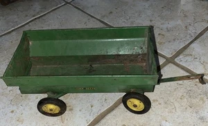 Vintage 1950's Eska / Ertl Farm Toys John Deere Flare Box Wagon - Picture 1 of 9