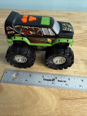 Toy State Green Monster Truck Road Rippers 1:64 Scale  w/ Lights & Sound—-WORKS - Image 1 of 4