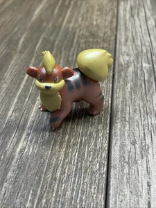 Growlithe TOMY Pokemon Figure CGTSJ 2019 WCT 1.5” - Picture 1 of 8