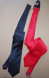 NEW boys or Mens Italian Neck Tie Satin Sheen Umo Lorenzo Red or Black  - Picture 1 of 4