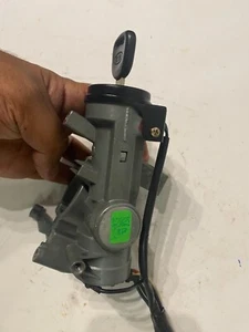 2004 KIA Rio Ignition Switch Lock With Key Original (OEM) 0K30H76990 - Picture 1 of 7