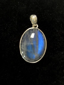 Labradorite Sterling Silver Pendant - Picture 1 of 1