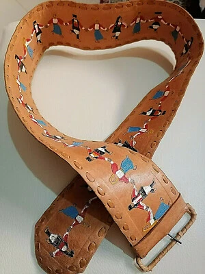 Cinturón de cuero delgado artesanal, con baile hombre y mujer.ORIGINAL Foto 1 de 4