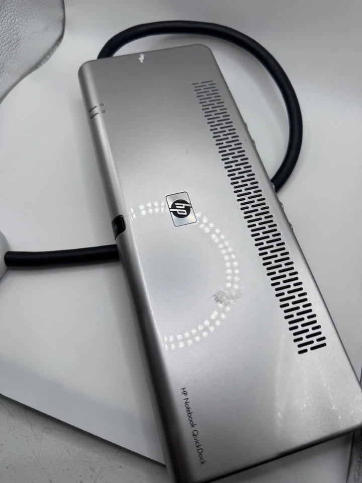 HP Notebook QuickDock ES631AA Free Shipping NO POWER CORD - Image 1 of 4