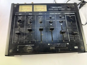 Realistic Stereo Mixing Console Vintage 1975 Model 32-1200B Powers On - Picture 1 of 3