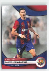 Juego equipo Topps FC Barcelona 2023-24 #21 Robert Lewandowski - Imagen 1 de 2